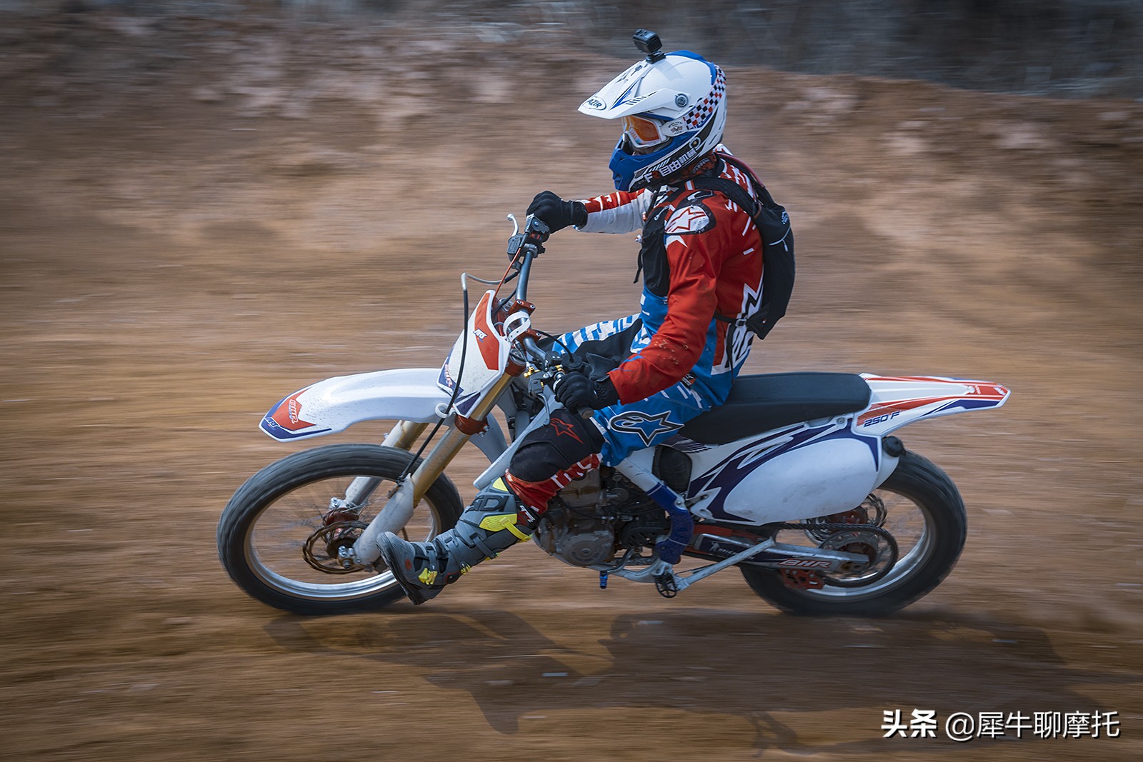 北海风冷250越野摩托车(你永远不知道玩越野摩托车的乐趣)
