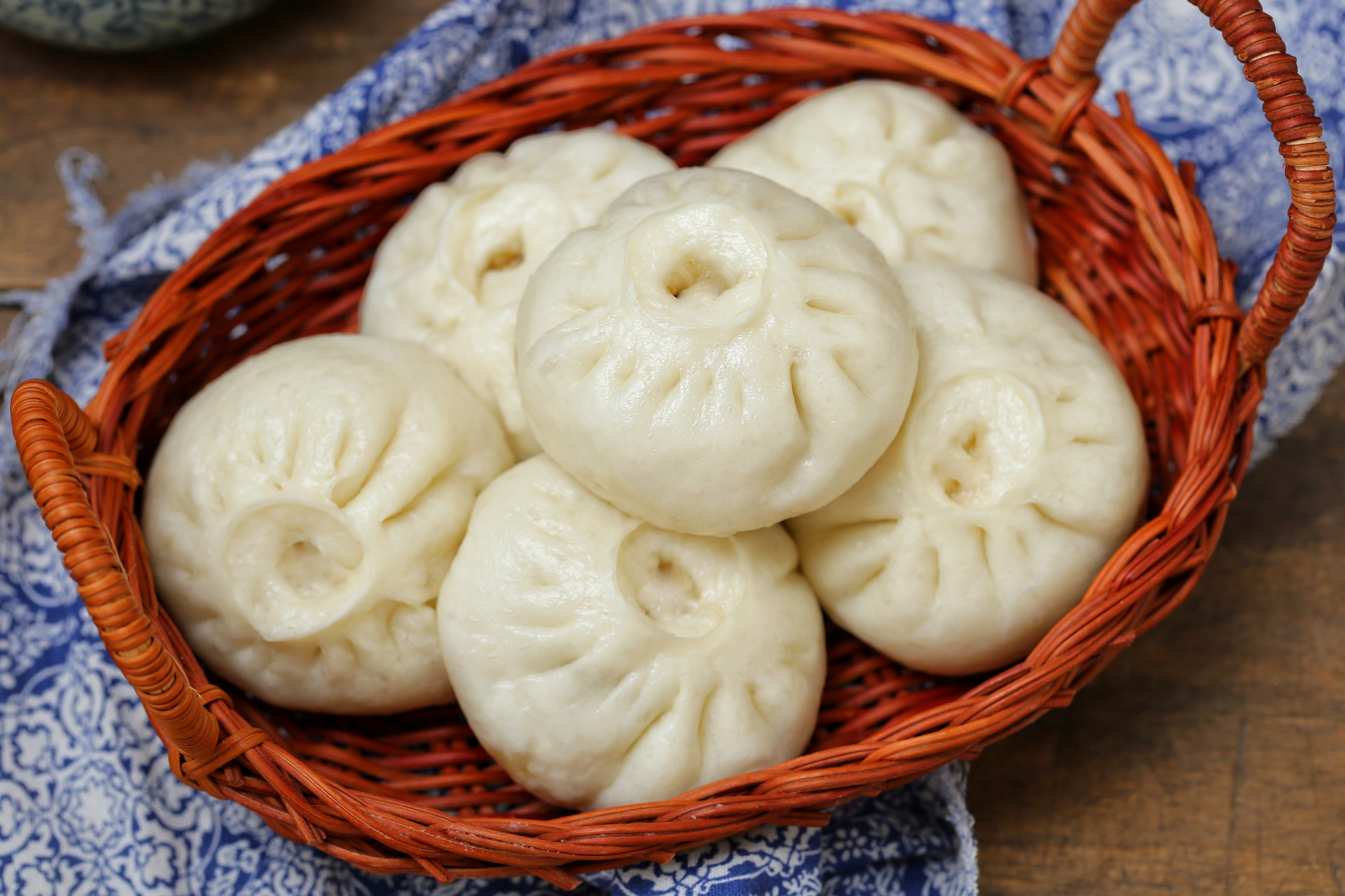 图片[1]-【酸菜牛肉包子】做法步骤图 一口咬下去唇齿留香-起舞食谱网