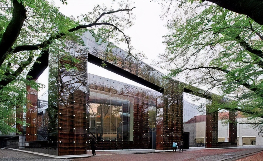 日本真名媛学校，课程设置与众不同，学校还管介绍对象