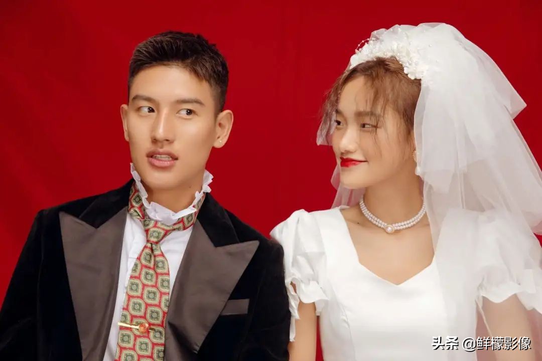 结婚证件照穿衣禁忌 拍结婚证件照穿什么衣服好看