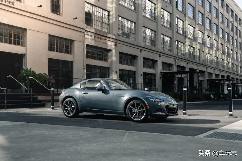 2020年马自达MX-5 MIATA RF敞篷版:经济实惠的小型双门跑车