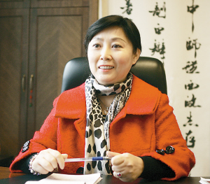 避免和挽回损失上千亿，重庆女律师多次受全国表彰，享国务院特殊津贴！