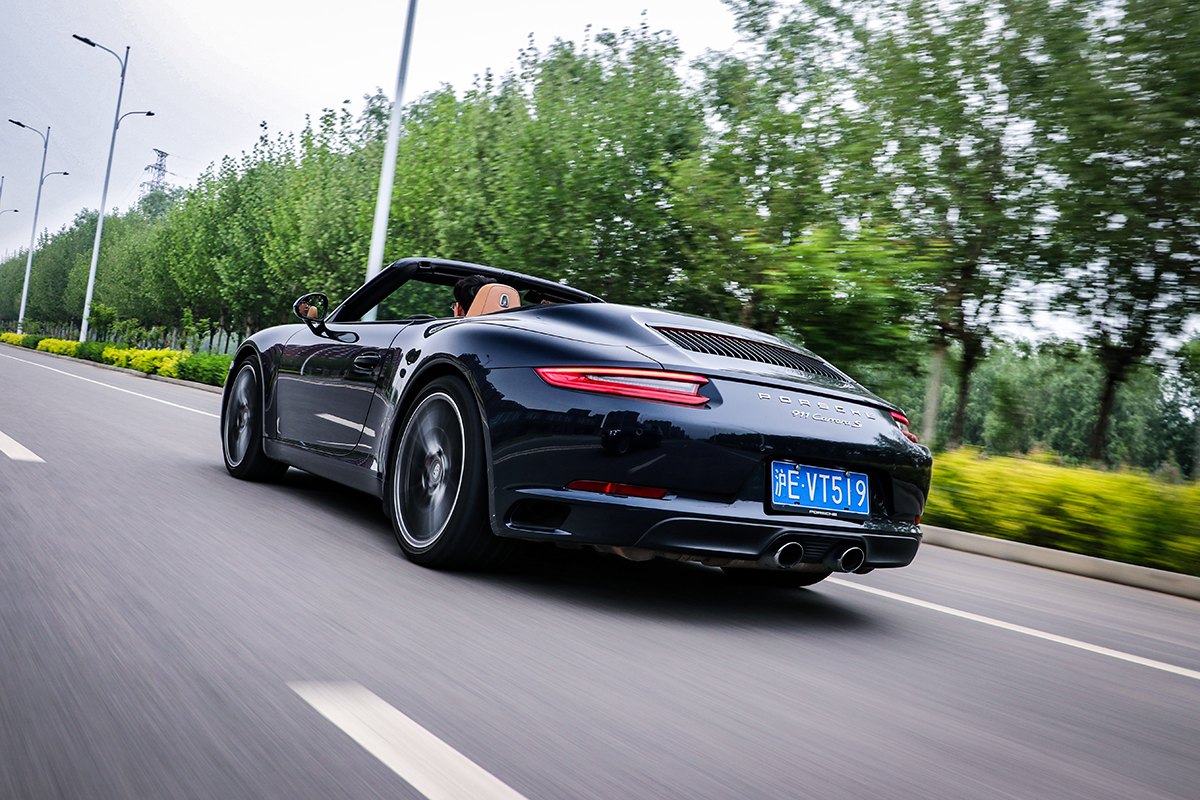 精分暴徒也懂柴米油盐 试驾911 Carrera S Cabriolet