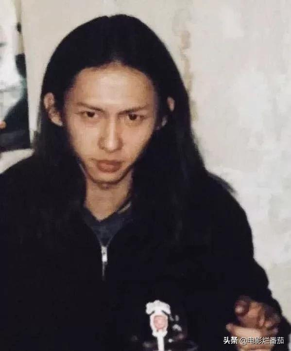 32岁当主唱,酒吧认识女孩爱了20年,连连夺冠的张淇成最大黑马