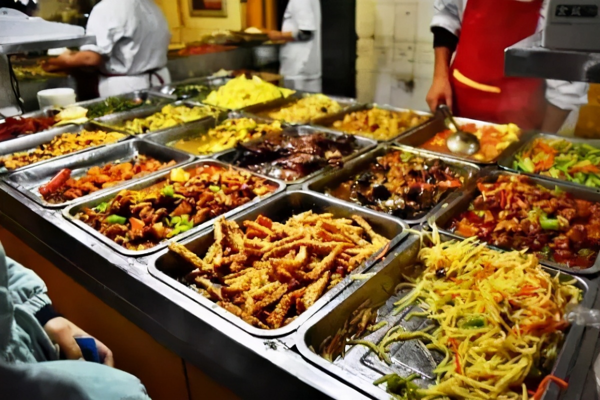 “大学食堂排行榜”出炉，网红食堂不是吹的，考上可能会胖十斤