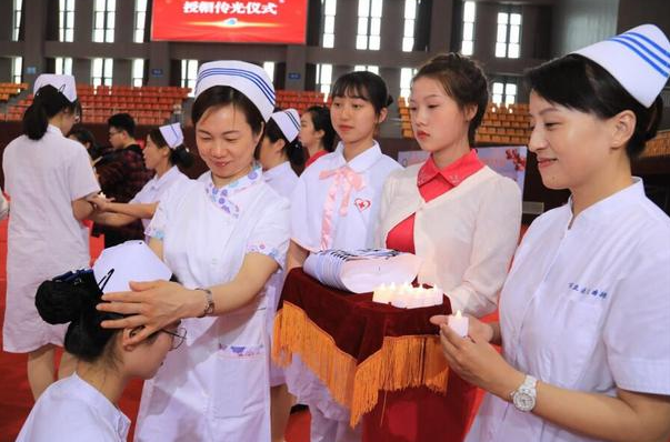 985招生遭遇“滑铁卢”，护理专业比普通科低近百分，面子往哪放