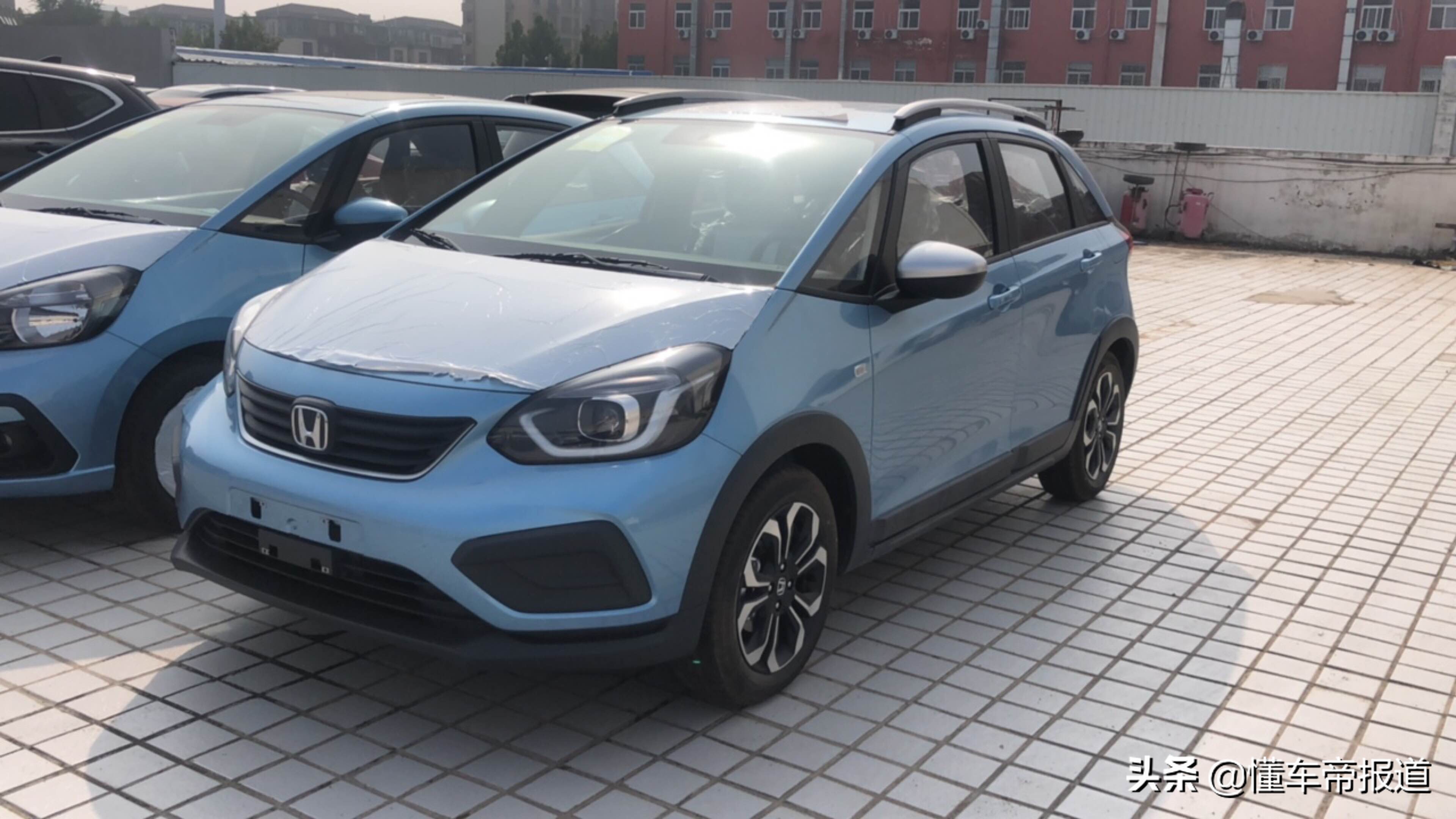 新车 </p><p>　　 竞争大众Polo，2022款本田飞度实车曝光，提供2种外观风格