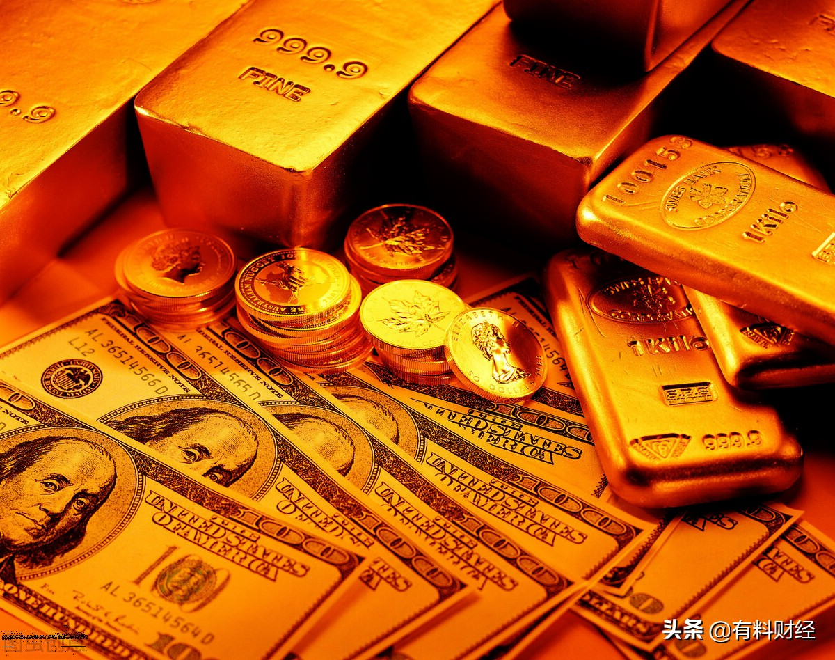 今天8月7日，黄金价格跌破1800美元，国内金店的金价多少钱一克？