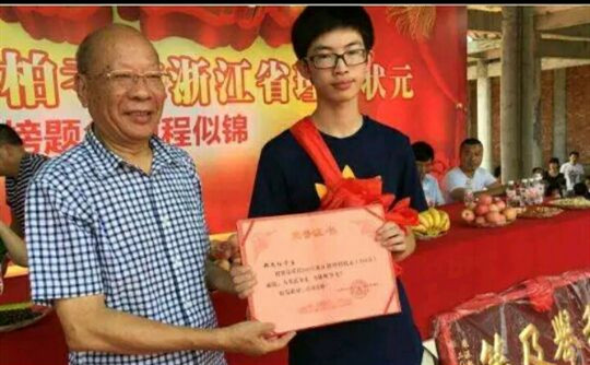 高考705分被清华录取，曾经倒数第一的他，靠这4点成功逆袭