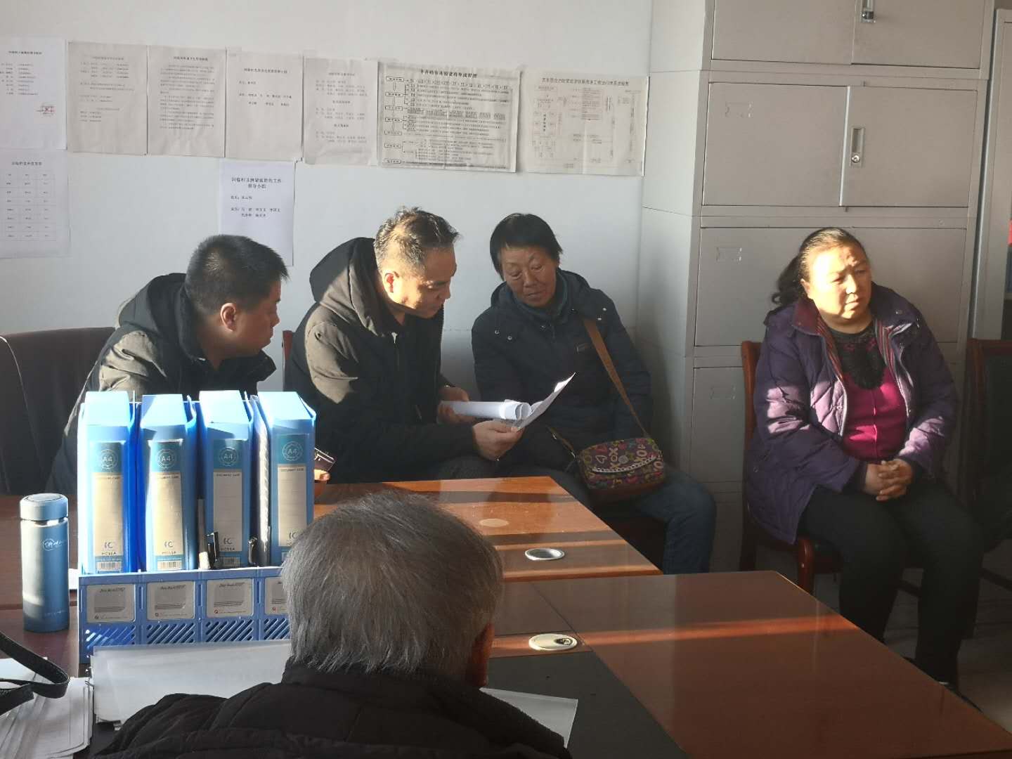 送法进乡村 普法正当时