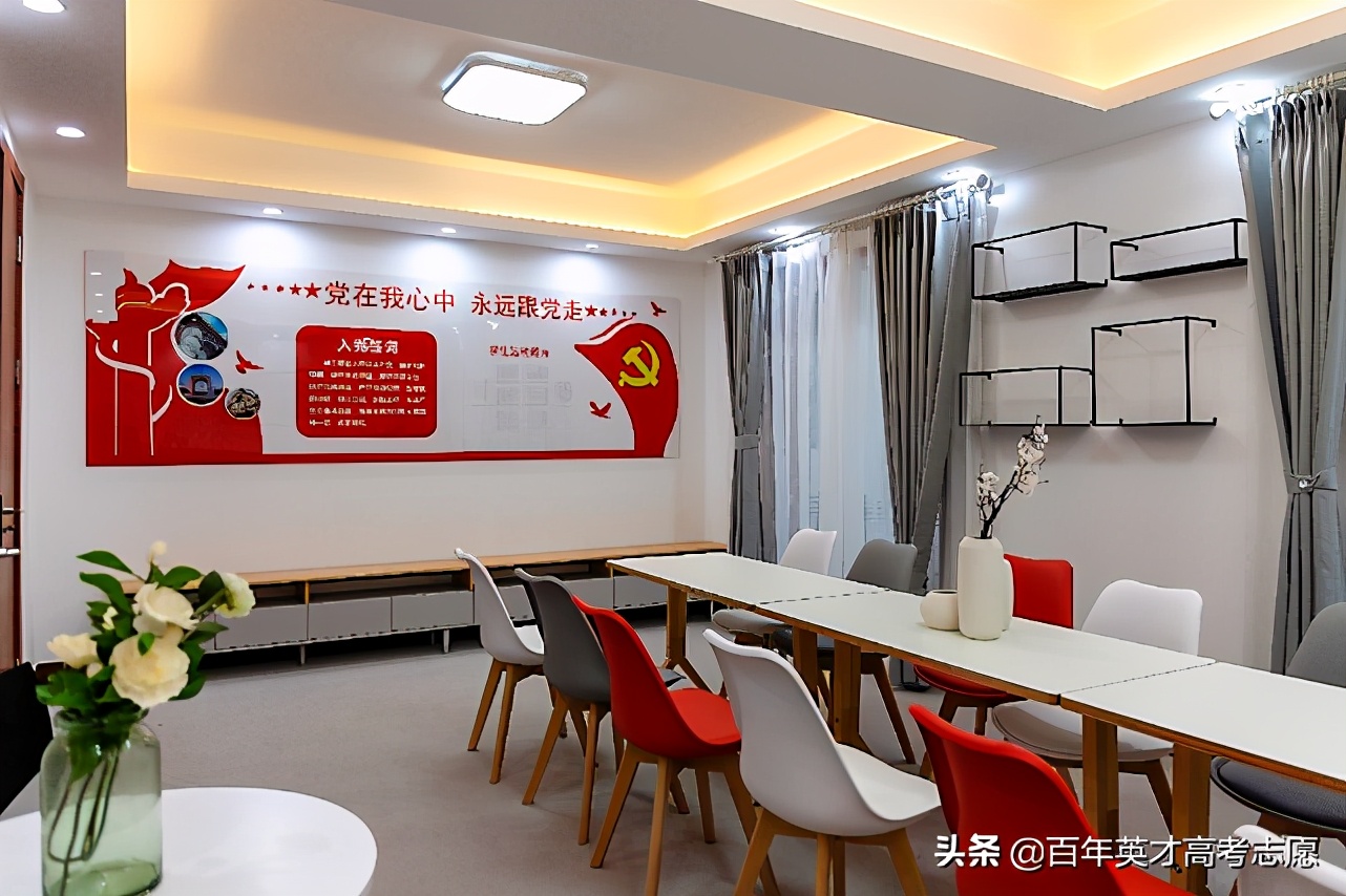 超震撼，看完别哭！揭秘中国高校豪华宿舍，你的学校上榜了吗？