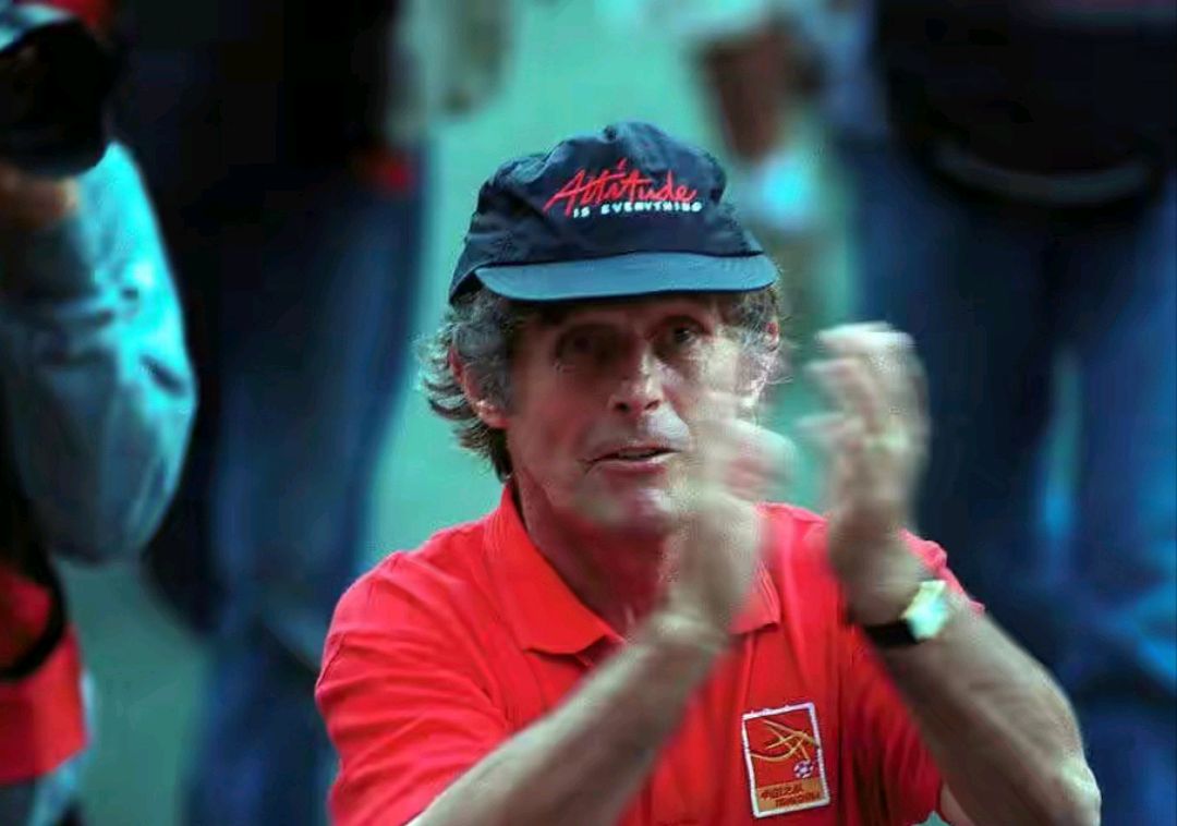 卢米为什么冲进世界杯（国足打进韩日世界杯真的是米卢的功劳吗？米卢真的有这么神奇吗？）