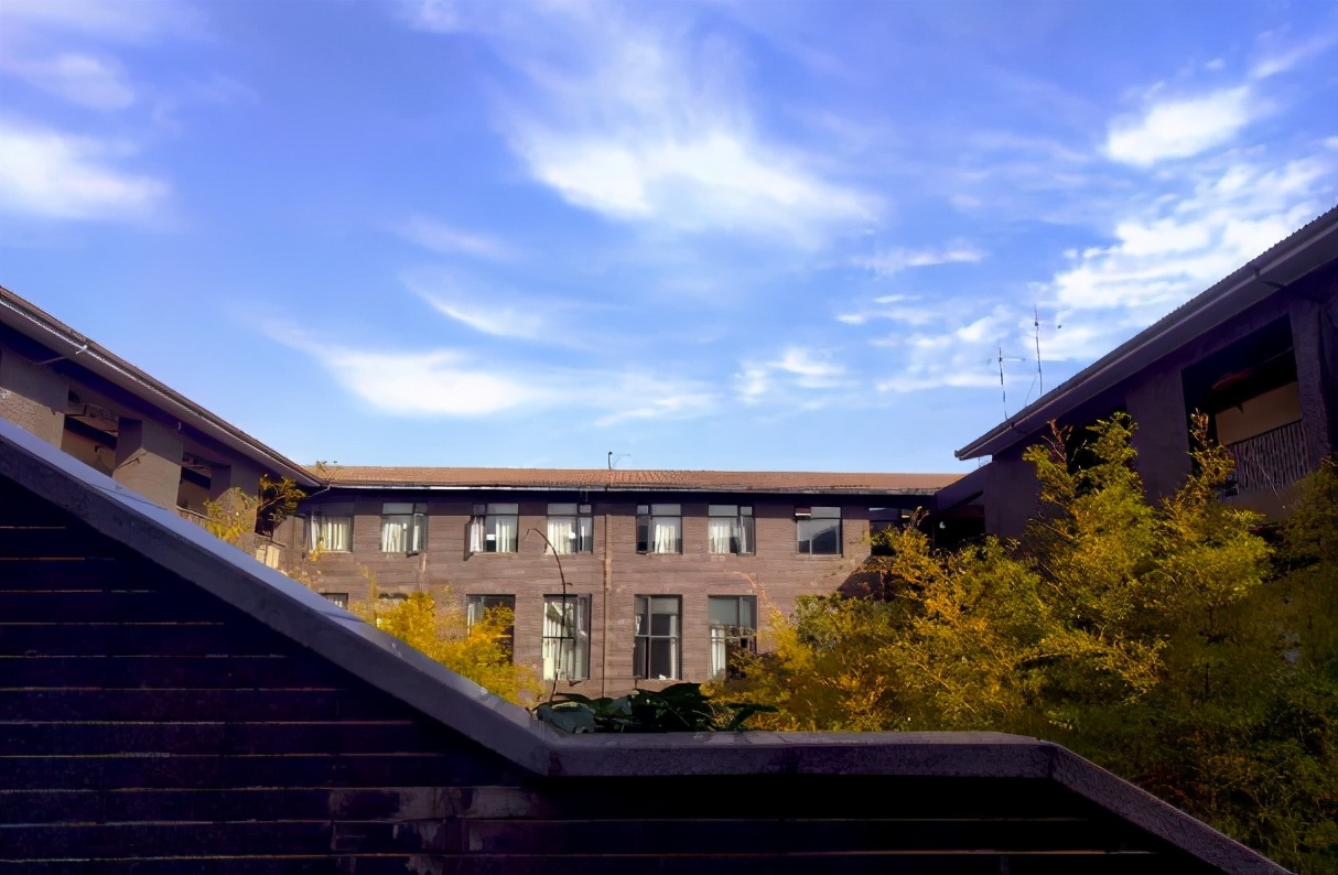 艺考资讯 | 九大美院的校园景色battle，也是神仙打架