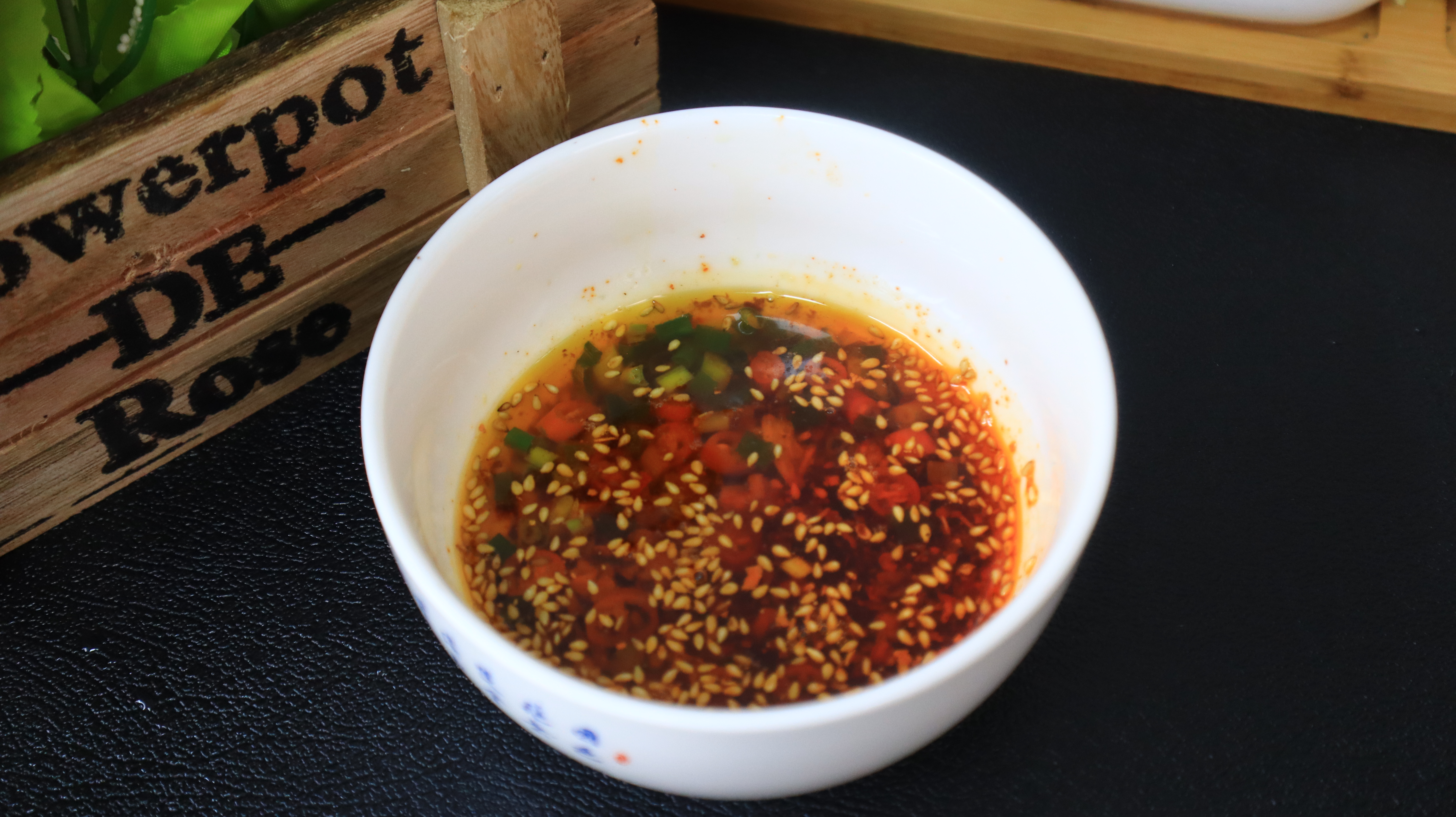 家庭常用的6种汤底做法，煮面、煮馄饨特香，学会后一周不重样