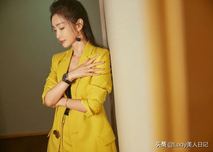 李冰冰比基尼 女明星ps掉所有衣服-起航号