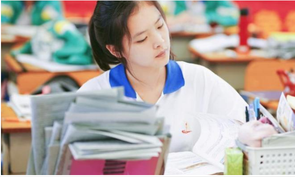 2021中小学寒假时间表已出，部分地区迎来超长假期，学生兴奋不已