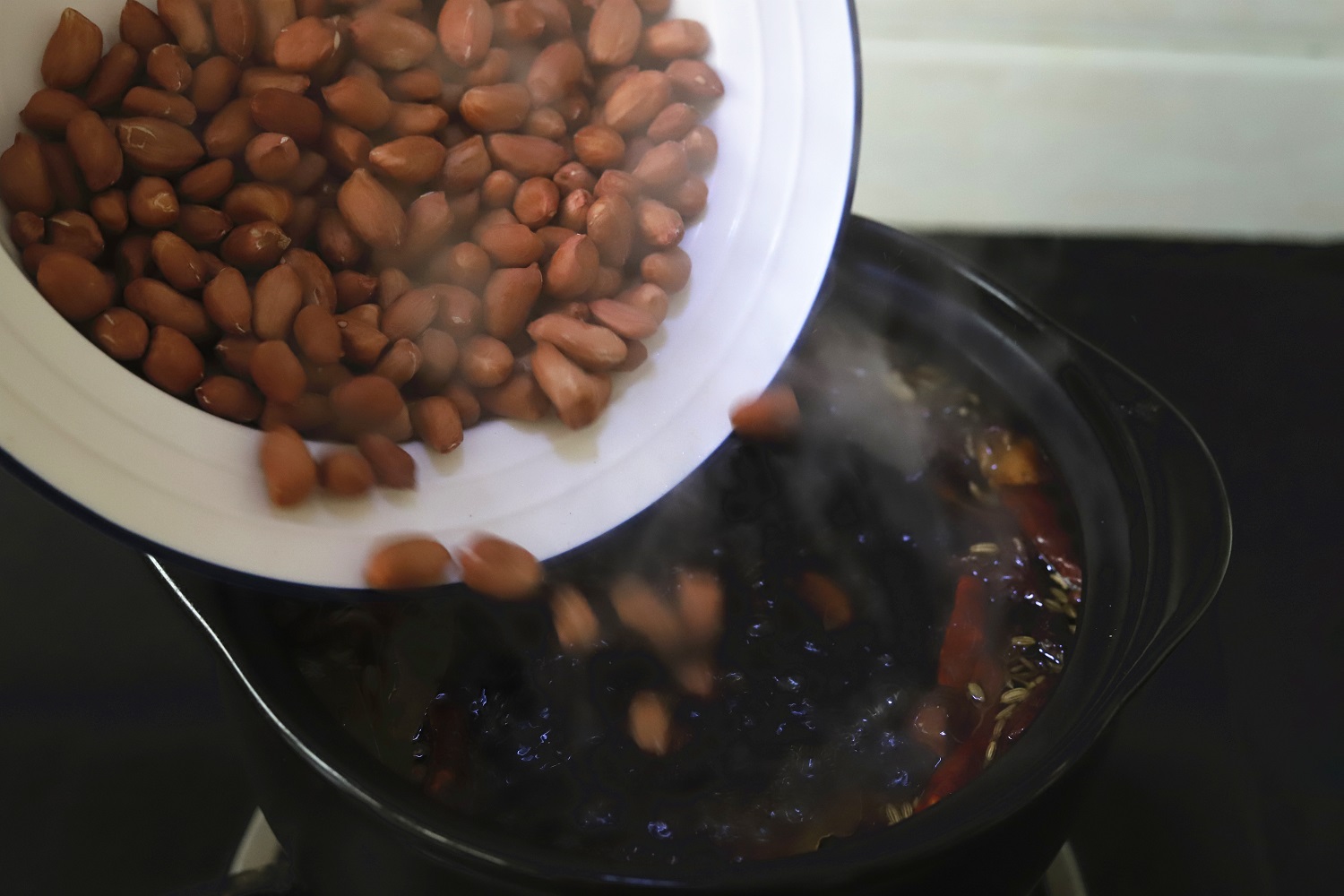 鹵味花生,鹵味花生的做法