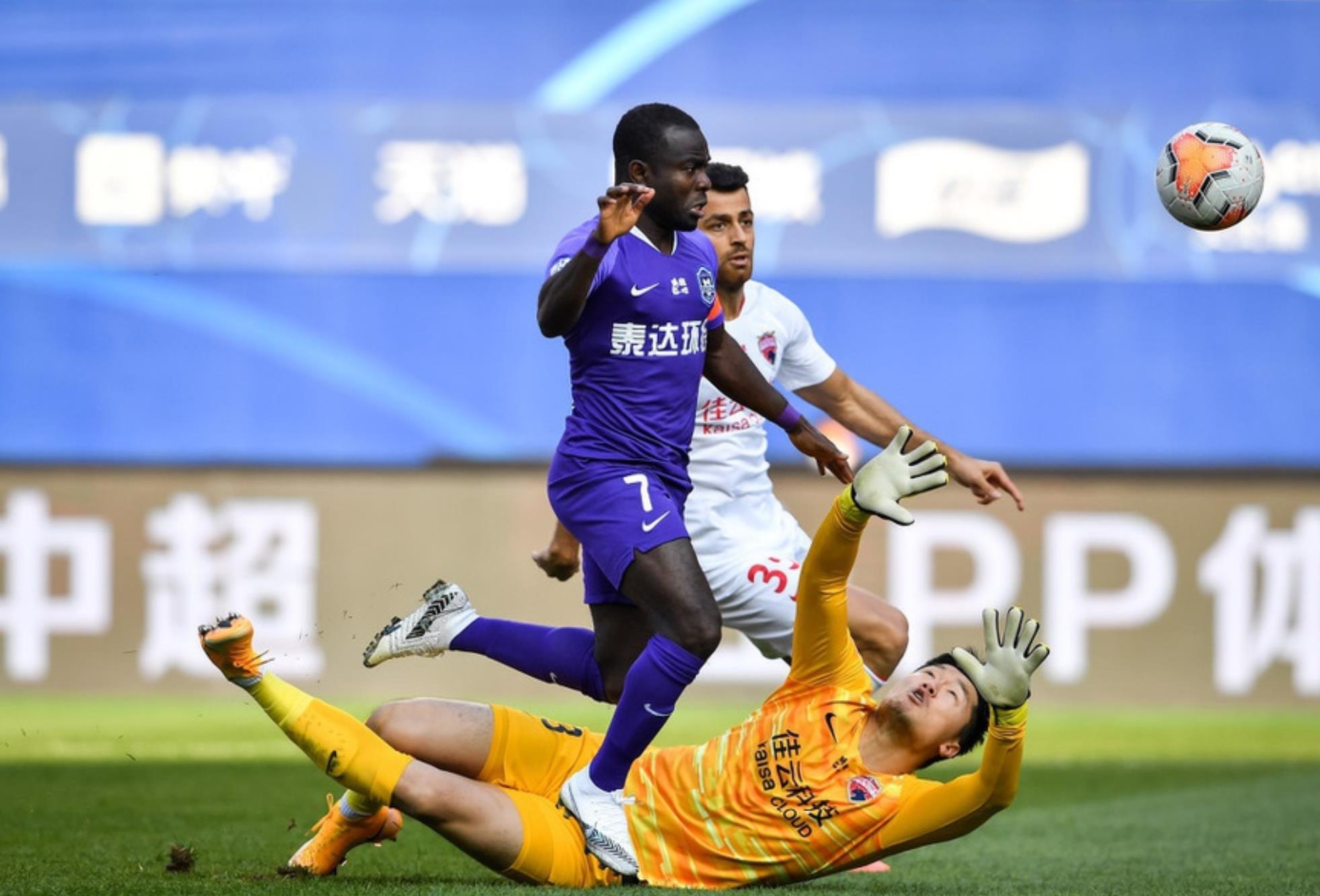 天津泰达vs深圳佳兆业免费直播（终结14轮不胜！天津泰达2-0深圳佳兆业！阿奇姆彭梅开二度）-华海博客