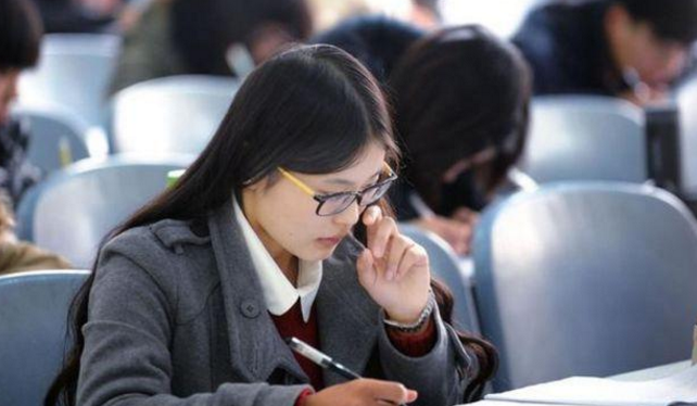 大学生保研容易入的“坑”，推免生要注意，避免踩雷错失机会