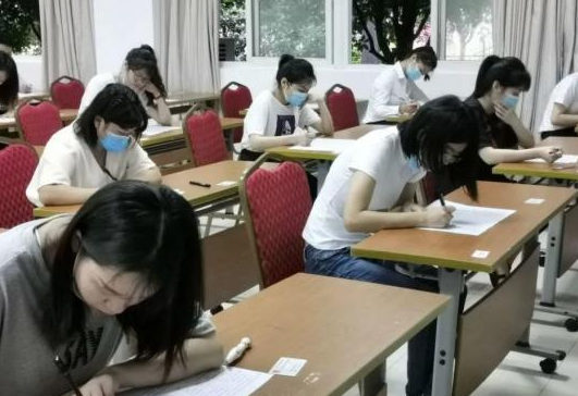 真正的大学生活“只有3年”？过来人说出实情，别等毕业才明白