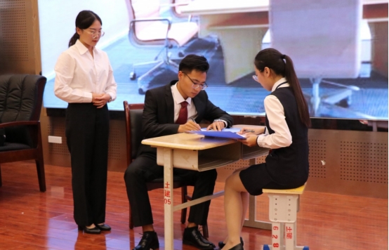 大学生入党的“硬性要求”，看看你是否符合？尽量在大一就申请