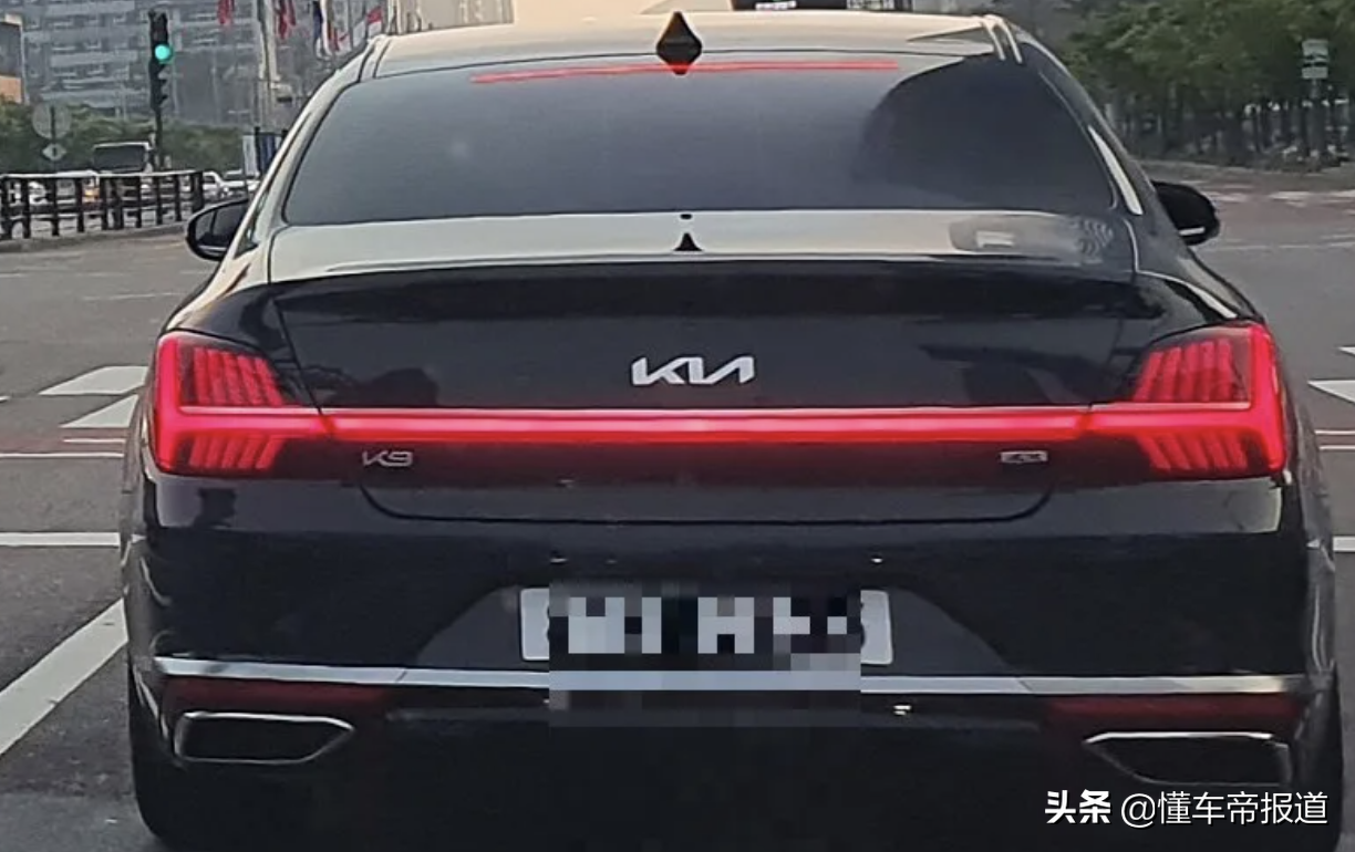 新车 | 起亚旗舰新款K9实车泄露，外观大变样，国内售价曾超75万