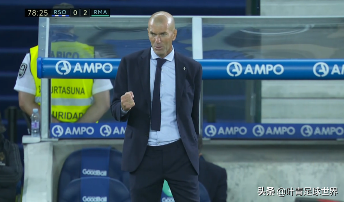 本泽马有没有手球（反超巴萨！皇马为这一刻苦等112天，齐祖握拳庆祝，西甲变天）