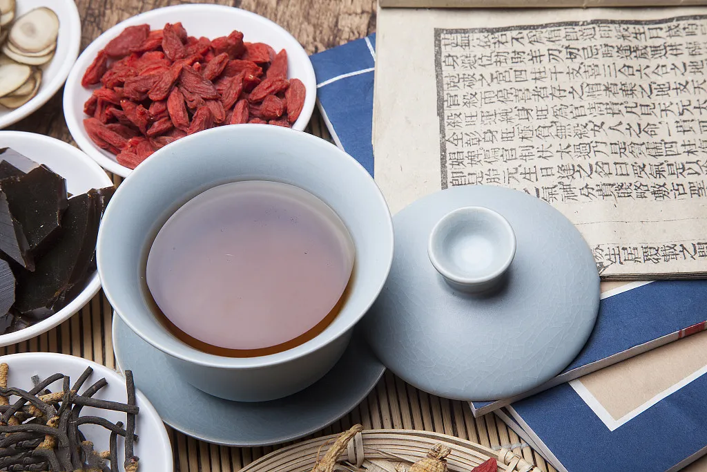 除湿气喝什么茶（祛湿喝茶管不管用）