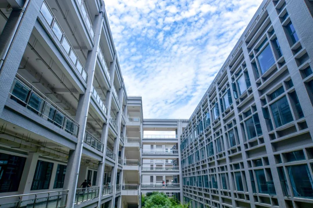 5大校区占地317万㎡、