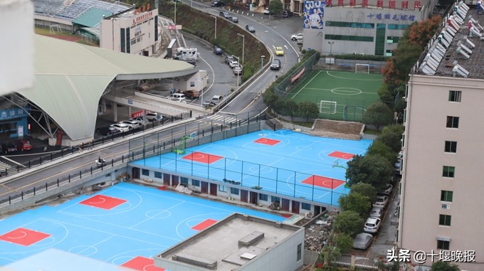 十堰少儿篮球馆（免费开放！十堰这个片区新增7块运动场地，满满黑科技）
