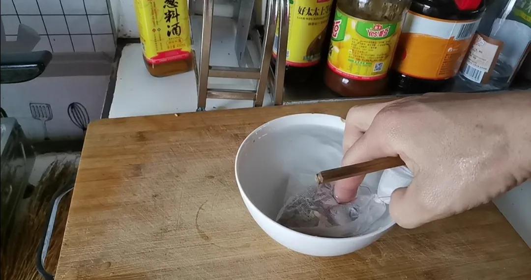 高壓鍋燉雞,高壓鍋燉雞多長時間