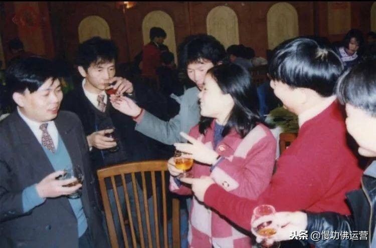 一代小霸王人的数码手机江湖，读书郎，步步高，VIVO，金立