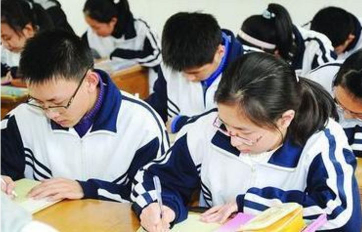 下发通知，第4批高考改革开始，2024年有望彻底取消文理科？