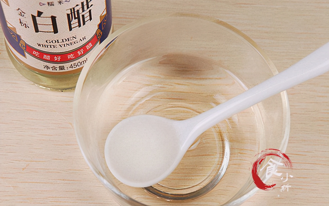 天底下那么多的物质，为什么只有卤水能点豆腐？到底是什么原理？