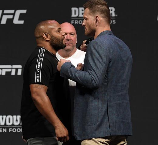 dc科米尔vs大布比赛(ufc超豪华发布会,mma看这八个人就够了)_抓饭直播