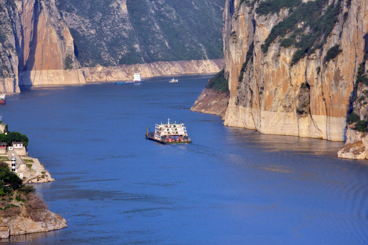 自驾游武汉到成都，2869公里大环线，三峡张家界桃花源尽在其中