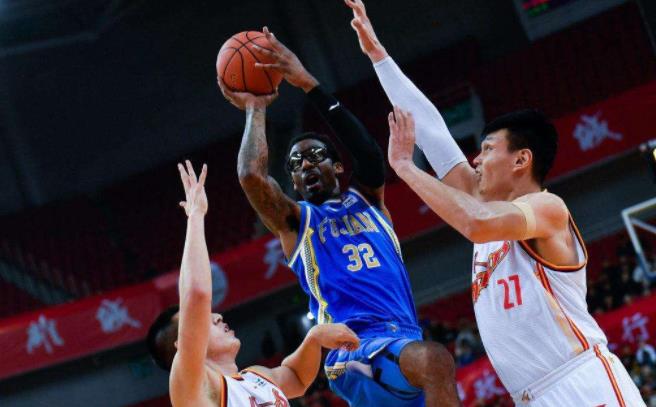 半兽人为什么当nba边缘人（半兽人老霸王相继被裁：CBA不是人傻钱多，不尊重这里请你离开）