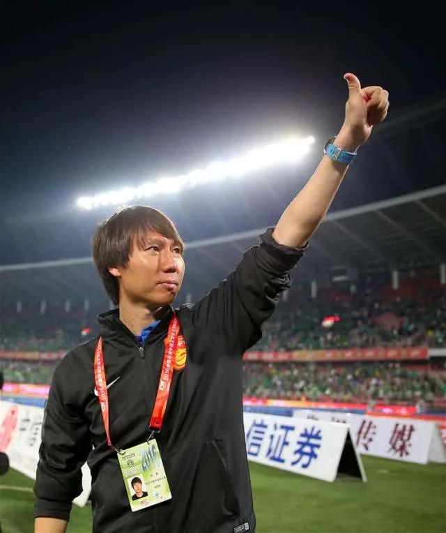 03年国足为什么能进世界杯（李铁的故事：留学到留洋 征战世界杯到备战12强 为中国足球鞠躬尽瘁）