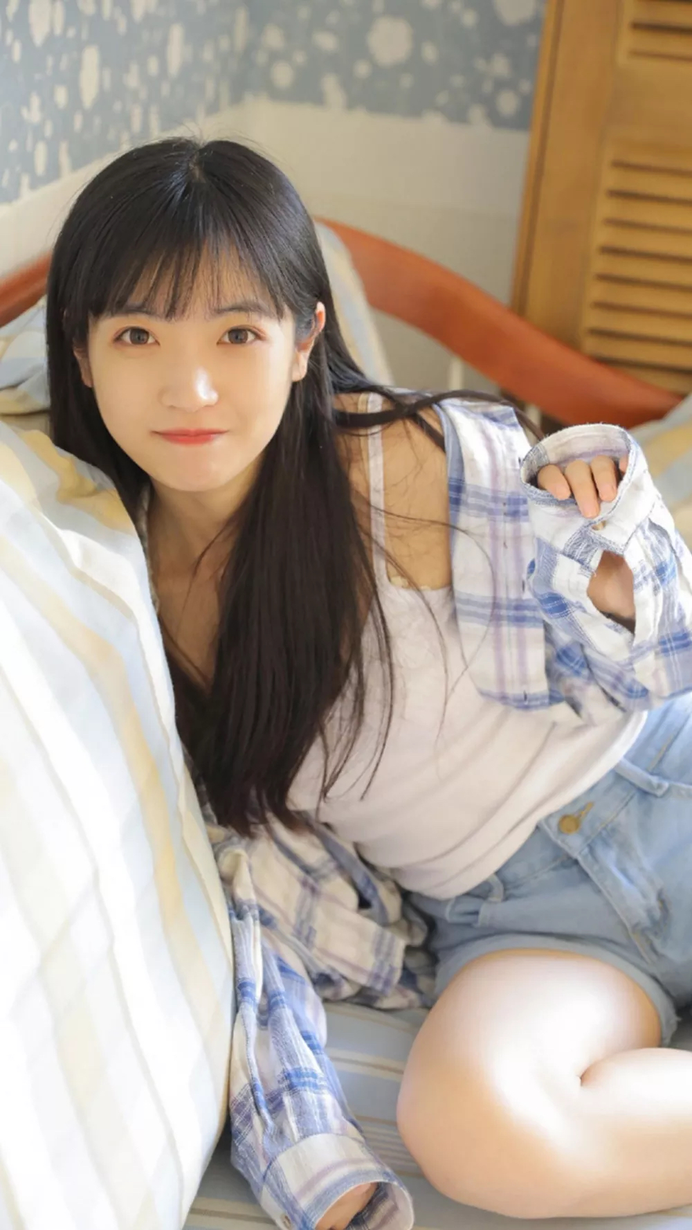 有种“惊艳”叫“绿茶系”美女，又纯又媚，难怪异性缘这么好