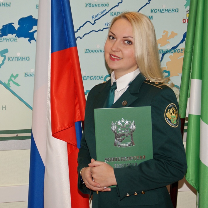 制服美女:十位俄罗斯姑娘,图解联邦机构警服与警衔,形象直观
