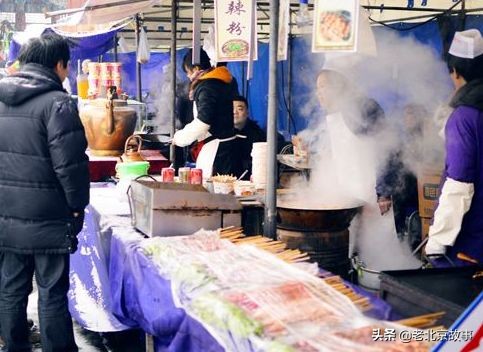 在北京，我们为什么不去逛庙会！