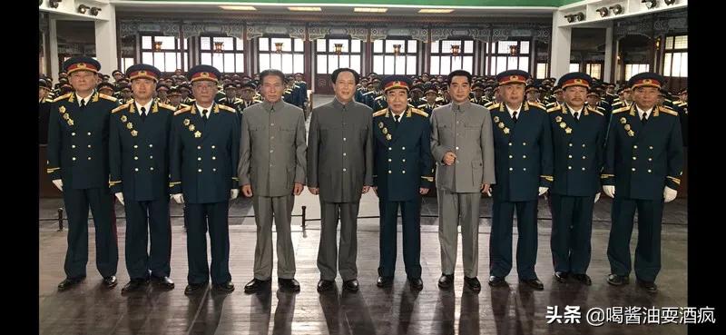 开国十大元帅十大将为何四个行政级别？