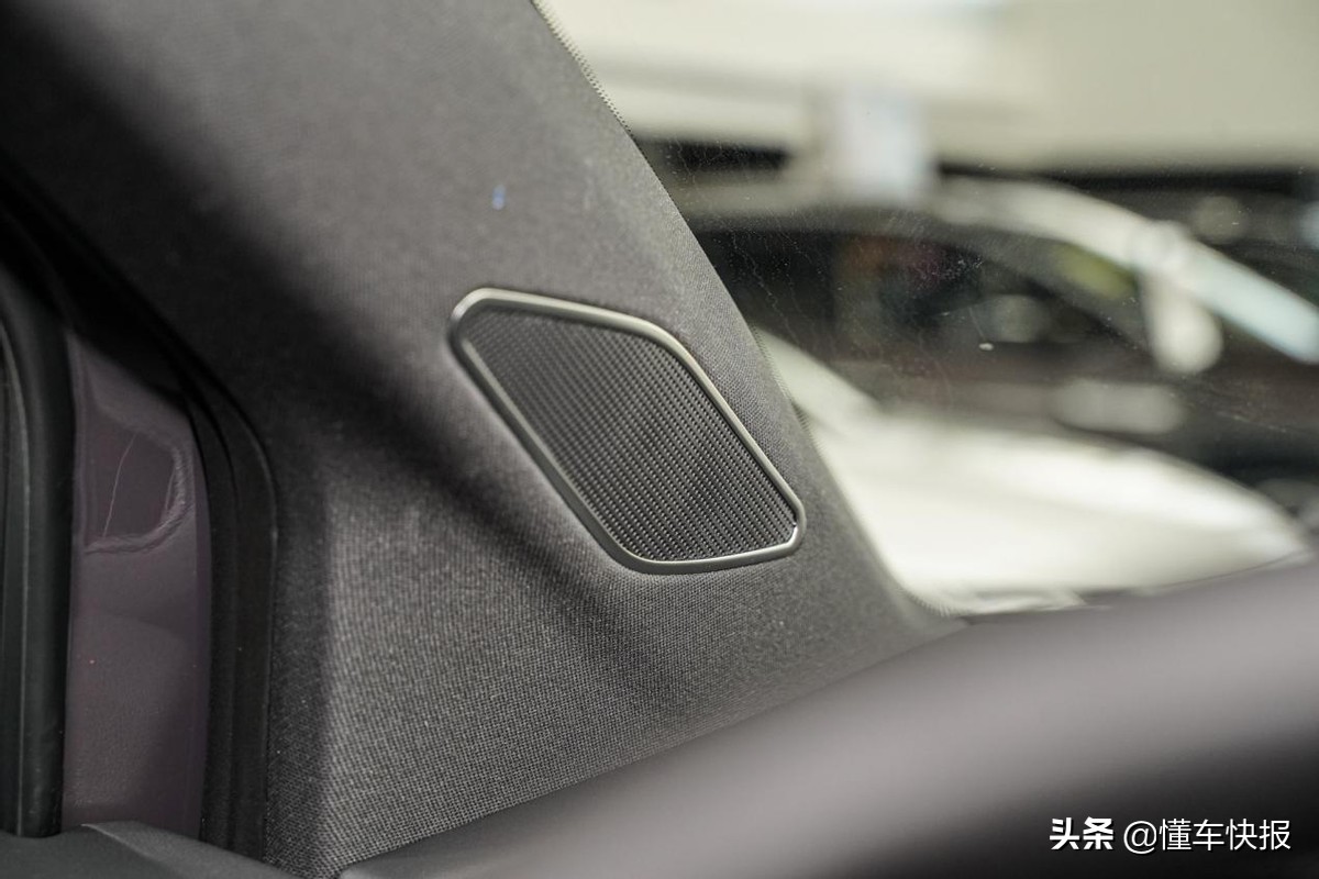 尺寸够大、配置具备豪华感，到店探访大众全新SUV揽境