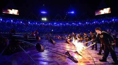 伦敦奥运会点火仪式贝克汉姆（盘点奥运会历史上那些经典的点火仪式）