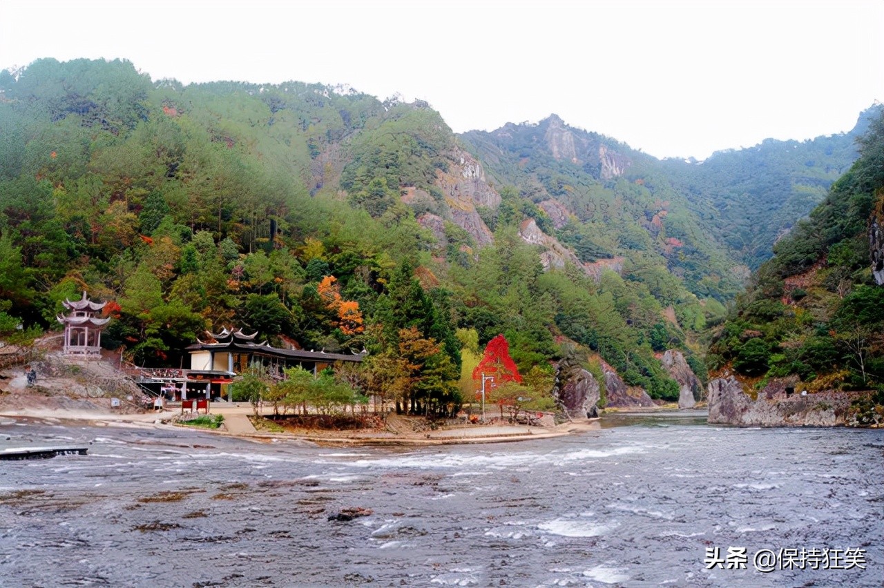 福建十大旅游景点排行榜 福建著名旅游景点 福建最有名的景区