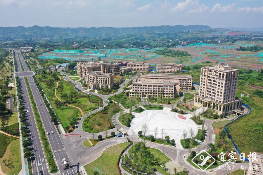 成都银杏酒店管理学院（成都银杏酒店管理学院宜宾校区）