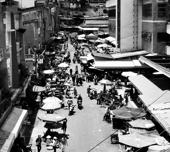 案发后未马上披露的高考跨省泄密案，刑释人员公然兜售未考试卷