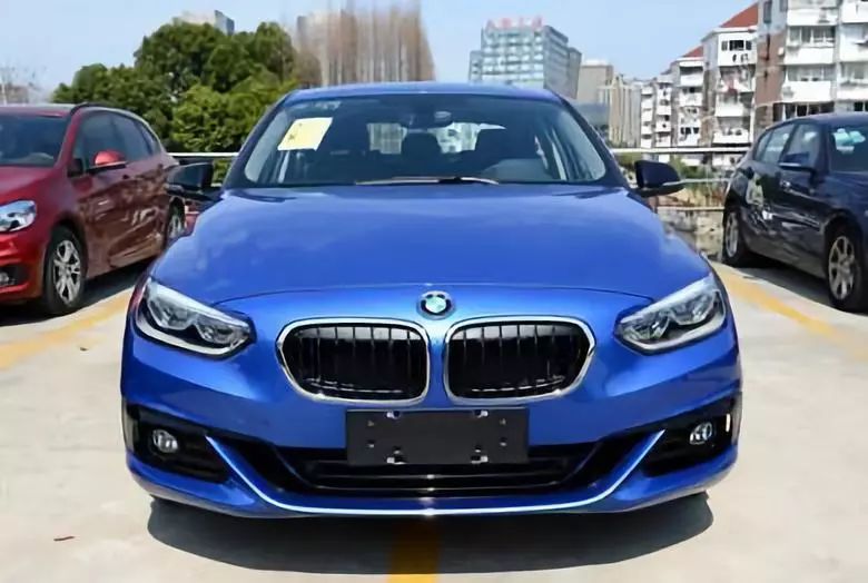 “车中贵族”奔驰再放大招！全新A-class/宝马1系/奥迪A3你选谁？