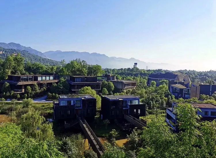 成都国色天香团购（泡温泉、看雪山、感受民族风情……成都父母冬日遛娃泡汤攻略）