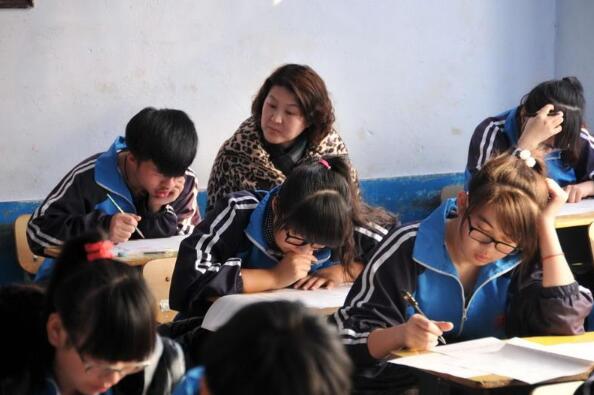 自學大學文憑有用嗎_民辦大學文憑有用嗎_自考大學文憑有用嗎